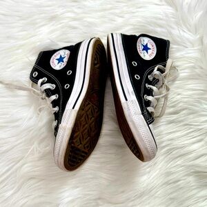 Converse Chuck Taylor’s All Star Canvas High Tops Kids